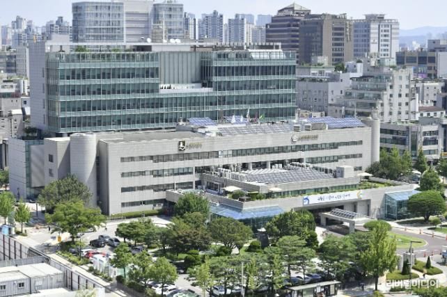 수원시청사