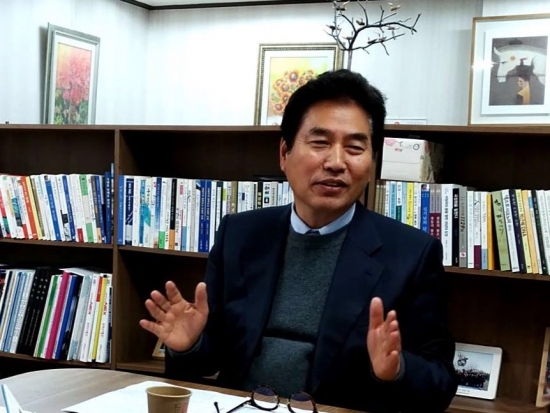 백군기 위원장.