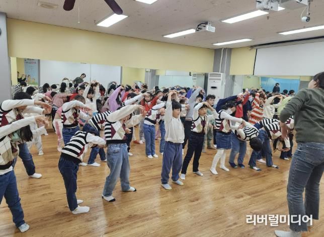 매일매일 자라는 쑥쑥 키크기 신체활동 비만예방교육