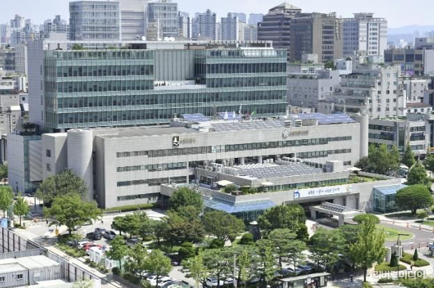 수원시청사