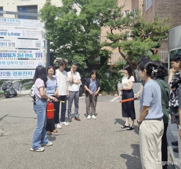 수원시 팔달구 우만2동 행정복지센터, 자체 소방훈련 실시