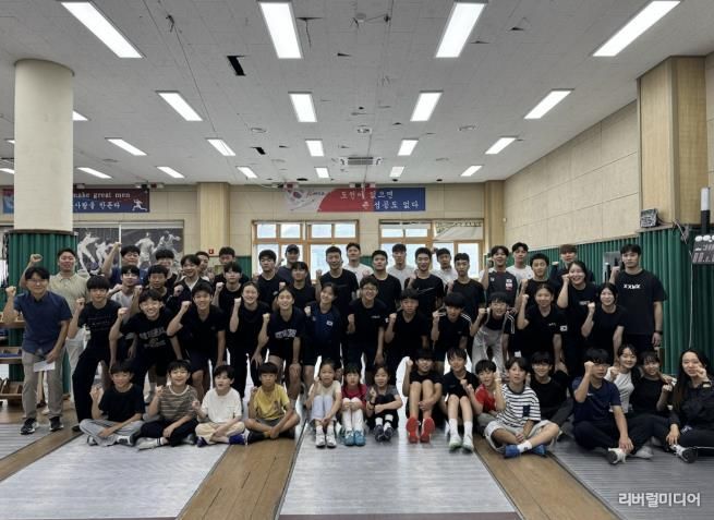 광주시청 펜싱팀, 꿈나무와 함께한 특별 훈련 프로그램 진행