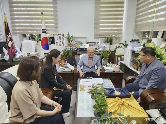 수원시 팔달구, 추석맞이 대한노인회 팔달구지회 방문