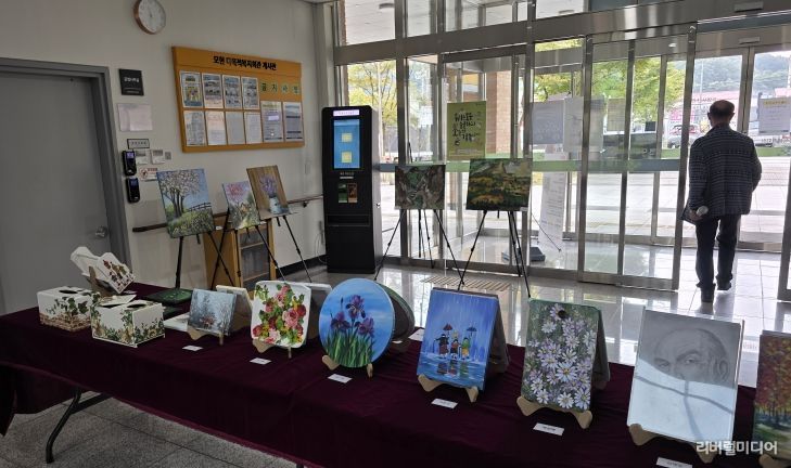 용인도시공사 모현다목적복지회관, ‘2025년 수강생 작품 전시회’개최
