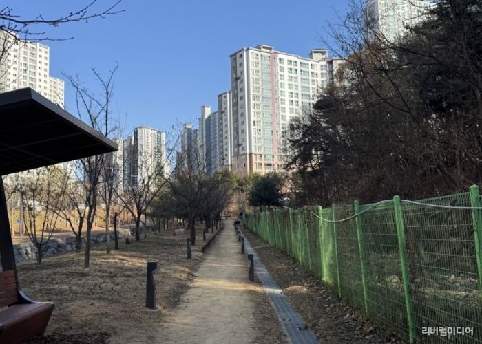 청계동 이음정원 연계 맨발걷기길