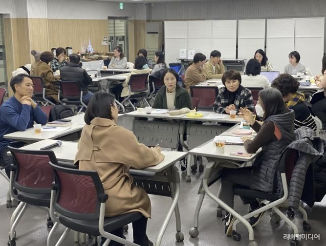 ‘2025 시흥 올해의 책’ 통합 독서토론회 성료